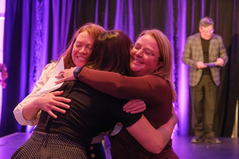 &Eacute;motion et fiert&eacute; ont ponctu&eacute; la C&eacute;r&eacute;monie de reconnaissance de la qualit&eacute; de l'enseignement du 24 f&eacute;vrier, qui souligne la passion et l'engagement de personnes enseignantes et professionnelles.