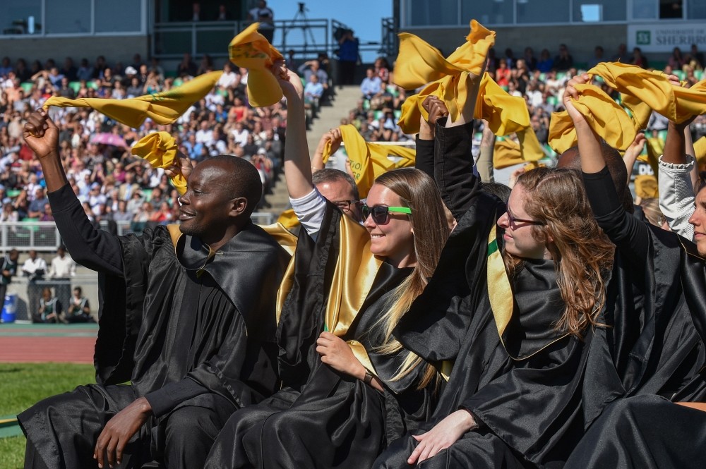 Toujours aussi magique et riche de sens, le rituel d&rsquo;investiture exclusif &agrave; l&rsquo;Universit&eacute; de Sherbrooke a su &eacute;blouir les 10&nbsp;000 personnes r&eacute;unies sp&eacute;cialement pour l&rsquo;occasion.