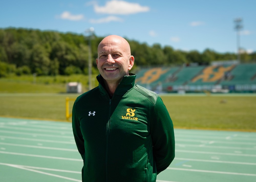 Jean-Beno&icirc;t Jubinville sera officiellement le nouveau directeur du programme d'excellence du Vert & Or de l'Universit&eacute; de Sherbrooke.