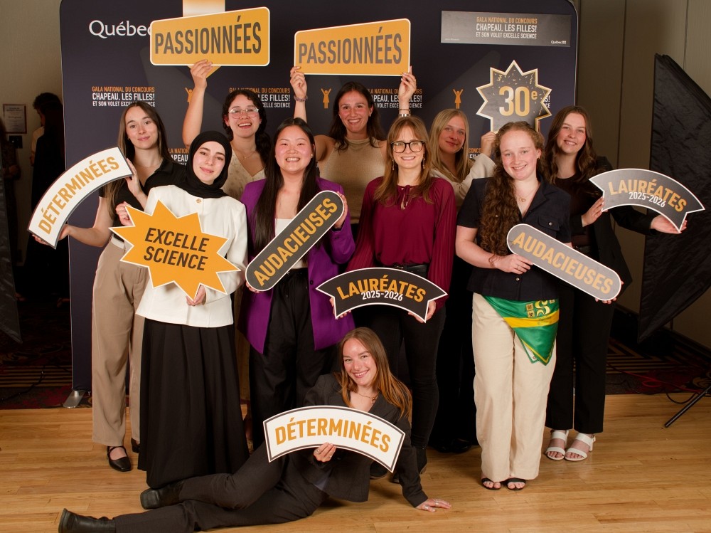 &Agrave; l'arri&egrave;re : Ellie Bouthillier,&nbsp;Luz Karine Esmeral Barranco, Marilie B&eacute;langer, Delphine Lemieux, Marie-Anne HenriDevant : Halima Bourdi, Rose-Line Tougas, Miriam Caisse, Am&eacute;lia Lanciault et Laura Bri&egrave;re (centre)
