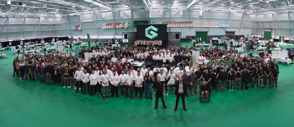 Les 400 finissantes et finissants en g&eacute;nie participent &agrave; l'Expo M&eacute;gaG&Eacute;NIALE 2022