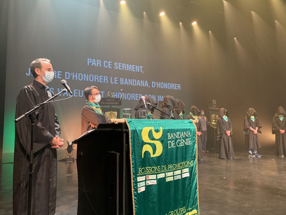 Le doyen de la Facult&eacute; de g&eacute;nie, le professeur Jean Proulx, et le pr&eacute;sident de l'Association g&eacute;n&eacute;rale des &eacute;tudiants en g&eacute;nie (AGEG), Tristan Vieira.