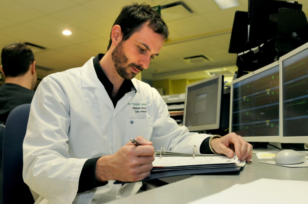 Le professeur Fran&ccedil;ois Lamontagne