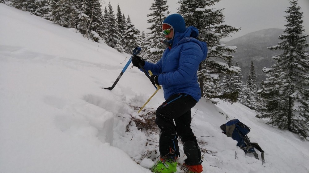 Jean-Beno&icirc;t Madore pr&eacute;pare l'espace qui servira de laboratoire.