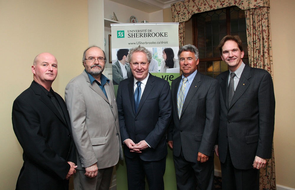 Jean-Fran&ccedil;ois Milot, Andr&eacute;-Gilles Brodeur, Jean Charest, Michel Coutu et Daniel Proulx.