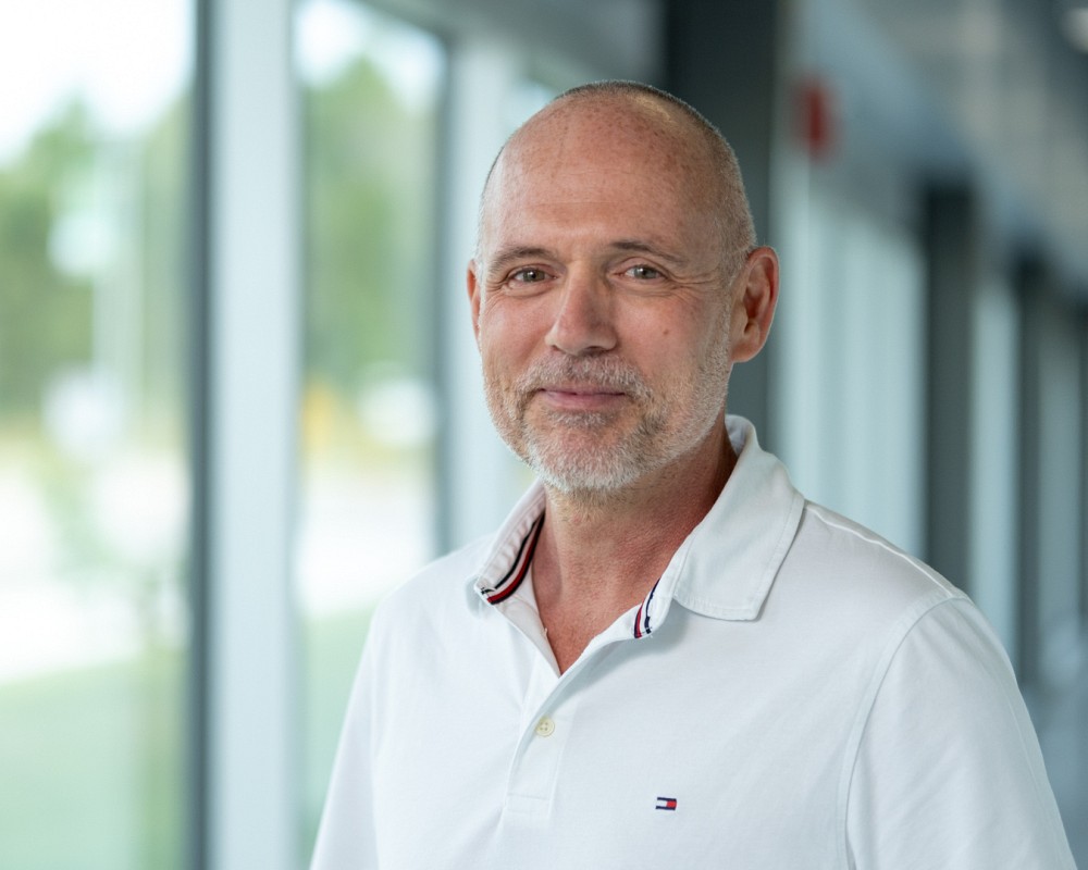 Le Pr Fr&eacute;d&eacute;ric Sarry s'est joint au LN2 pour poursuivre des travaux de recherche &agrave; l'interface entre la photonique et l'acoustique.