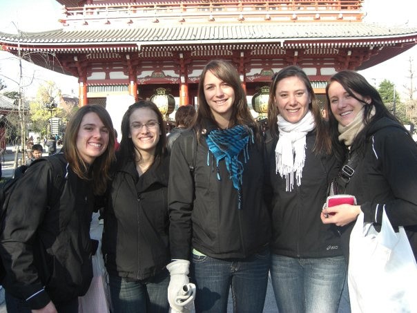 Catherine Martin, Genevi&egrave;ve Gagn&eacute;, Virginie Barbeau, Sarah Schaerli, Virginie Letendre et les volleyeuses du Vert & Or ont appr&eacute;ci&eacute; leur voyage au Japon.