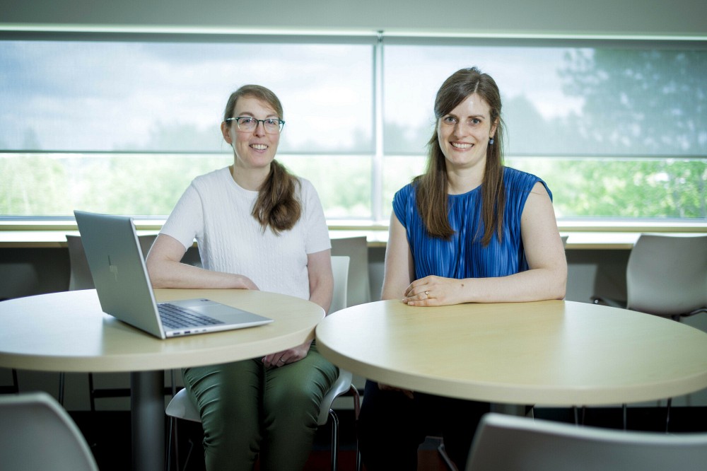 Les professeures&nbsp;Michelle Scott et Karine Choquet