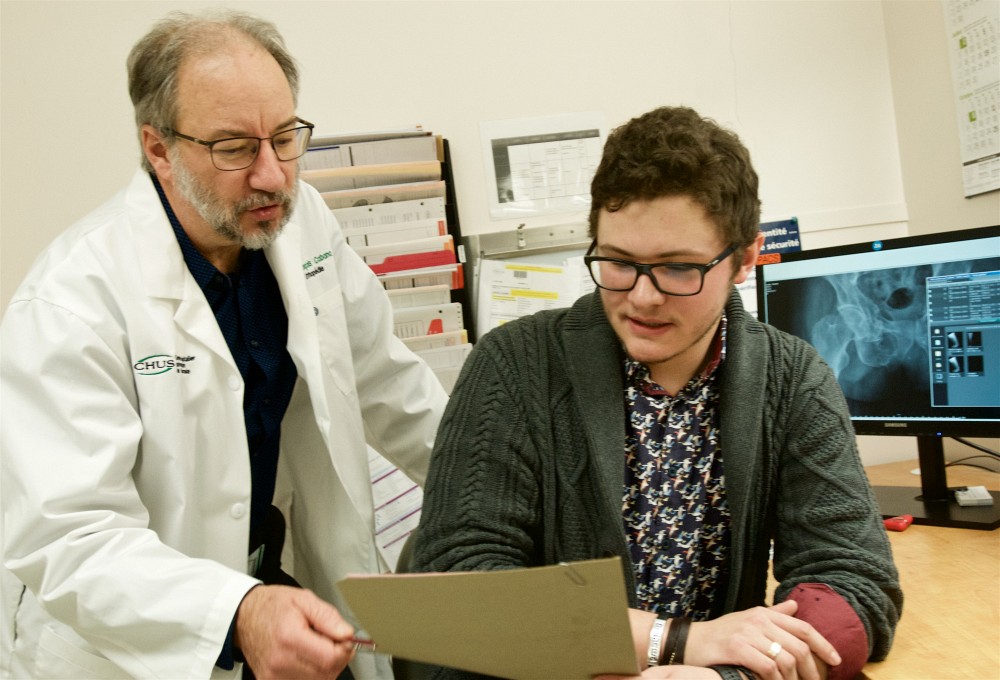 Christophe Lavoie et le professeur&nbsp;Fran&ccedil;ois Cabana