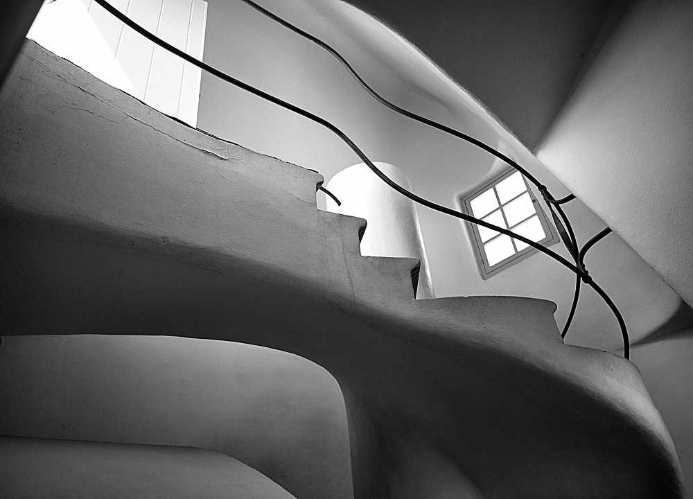 Ren&eacute; Houle,&nbsp;Courbes &agrave; la Gaudi, 2012. Photographie num&eacute;rique, 16 x 20 pouces.