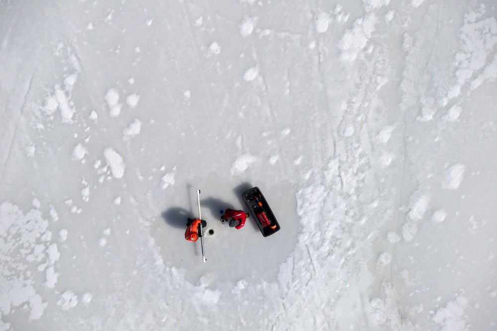 L'&eacute;tude Altered Lakes Transformed Roles (Lacs modifi&eacute;s, r&ocirc;les transform&eacute;s) est men&eacute;e par l'Universit&eacute; de Sherbrooke et r&eacute;unit diverses expertises provenant des quatre coins du pays.