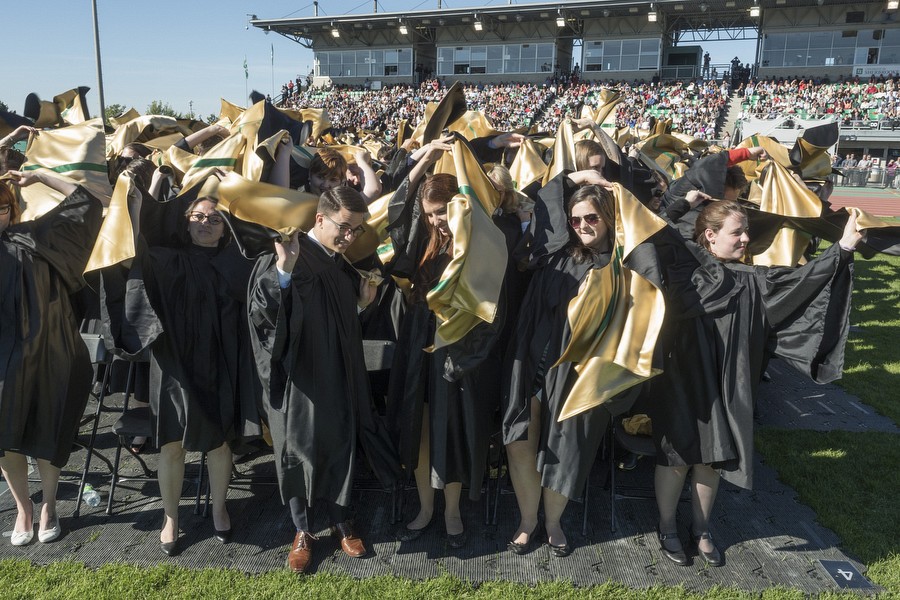 Le rituel d'investiture, un moment charni&egrave;re de la collation des grades.