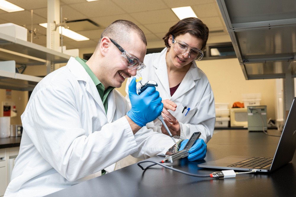L&rsquo;Universit&eacute; de Sherbrooke lance un nouveau cheminement en sciences omiques appliqu&eacute;es. Cette formation compte 45 cr&eacute;dits.