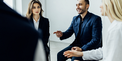Former des leaders professionnels en contexte éducatif inclusif et au sein des organisations ou la richesse des parcours de vie non linéaires