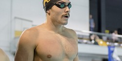 Triplé en or à la brasse et nouveau record RSEQ pour Jonathan Naisby au Championnat universitaire provincial