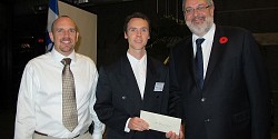 Un diplômé de la maîtrise en environnement reçoit une bourse de 3000 $