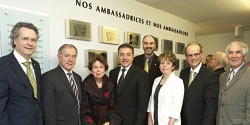 Dévoilement de la galerie du rayonnement et remise de cinq bourses facultaires