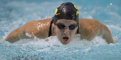 Simonne Couture remporte une course en eau libre