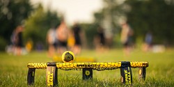 Tournoi de Spikeball à l'UdeS!