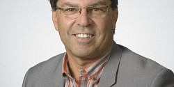 Le professeur Serge Striganuk reconduit à la barre de la Faculté d'éducation