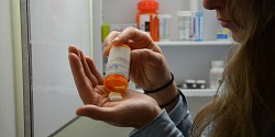 Médicaments : attention aux adolescents!