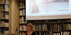 Conférence de Marcela Scibiorska : « Promotion, médiation, positionnement. Les enjeux réticulaires des bulletins d’éditeurs au XX<sup>e</sup> siècle »