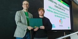 Arsène Guédon, doctorant au sein du groupe INPAQT, a remporté le 1er prix de la finale institutionnelle du concours MT180