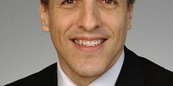 Renouvellement du mandat du doyen Pierre Cossette