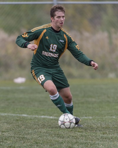 Le Vert & Or tarde &agrave; enregistrer un premier gain &agrave; sa fiche cet automne et a subi une 7e d&eacute;faite en autant de sorties mercredi soir &agrave; Montr&eacute;al, face aux Citadins de l'UQAM.