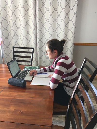 Allison, aux &eacute;tudes &agrave; la maison