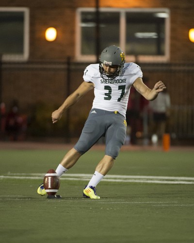 William Dion a r&eacute;ussi un placement de 25&nbsp;verges qui a donn&eacute; la victoire au Vert&nbsp;&&nbsp;Or.