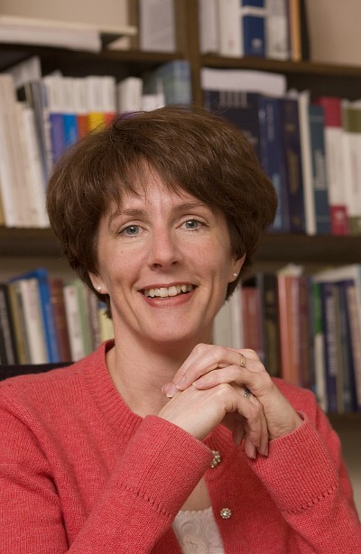 La professeure Genevi&egrave;ve Cartier