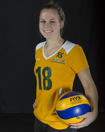 Joanie Whittom. Baccalaur&eacute;at en administration.