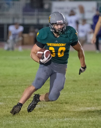 Isaac Lauzon a franchi la zone payante &agrave; deux reprises vendredi soir contre McGill, en plus de conna&icirc;tre un deuxi&egrave;me match de plus de 100&nbsp;verges de gains au sol.