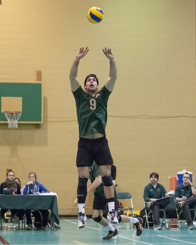 Le passeur de l'&eacute;quipe masculine de volleyball Vert&nbsp;&&nbsp;Or Jo&euml;l Beauregard.