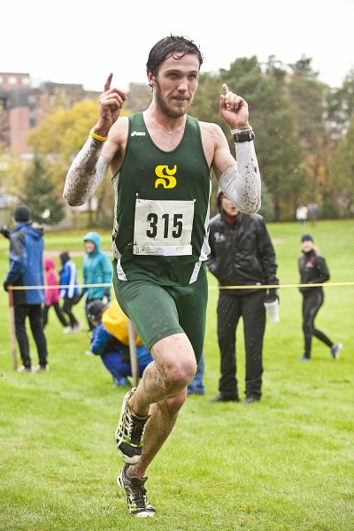 Olivier Lavoie a domin&eacute; le circuit universitaire qu&eacute;b&eacute;cois de cross-country.