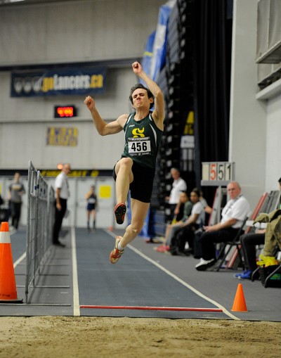 Am&eacute;lie Aug&eacute; en action lors du concours de saut en longueur.
