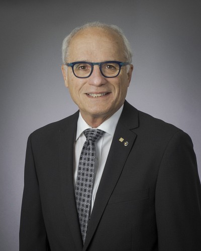 Le professeur &eacute;m&eacute;rite&nbsp;Paul Grand&rsquo;Maison&nbsp;&nbsp;