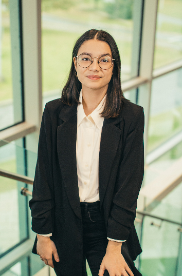 Jasmine Duplessis, &eacute;tudiante en administration des affaires