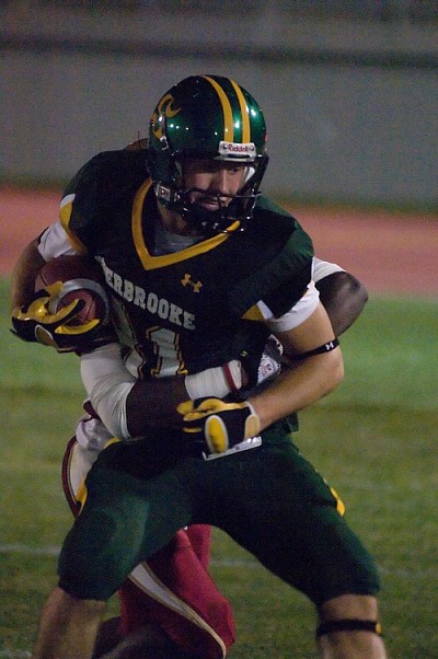Le receveur Simon Charbonneau-Campeau a bien failli donner la victoire au Vert & Or en captant une passe de 55 verges près de la zone des buts, avec deux minutes à faire au match. 