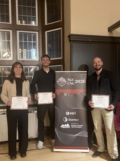 Kim Tr&eacute;cherel, Nicolas Paquet et J&eacute;r&eacute;mie Blain ont remport&eacute; la 3e place.