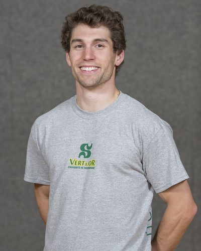 L'entra&icirc;neur de l'&eacute;quipe de badminton Vert&nbsp;&&nbsp;Or, Guillaume Richard.