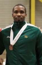 Harold Vulgaire a remport&eacute; la premi&egrave;re m&eacute;daille du Vert & Or au Championnat SIC d'athl&eacute;tisme 2014 &agrave; Edmonton jeudi soir, soit le bronze au 60 m&egrave;tres.