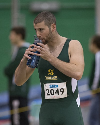 Olivier Huet sera &agrave; surveiller de pr&egrave;s &agrave; Edmonton dans le camp du Vert&nbsp;&&nbsp;Or au saut en longueur et au triple saut.