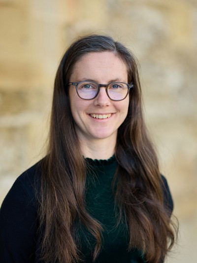 La nouvelle professeure du D&eacute;partement de g&eacute;omatique appliqu&eacute;e se sp&eacute;cialise dans l&rsquo;&eacute;tude des rivi&egrave;res en r&eacute;ponse aux crues, aux am&eacute;nagements anthropiques et aux changements climatiques &agrave; l&rsquo;aide de la t&eacute;l&eacute;d&eacute;tection et de la vision par ordinateur.