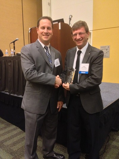 Dr Craig Cheifetz de l'Association of American Medical College en compagnie de Dr Aurel Schofield