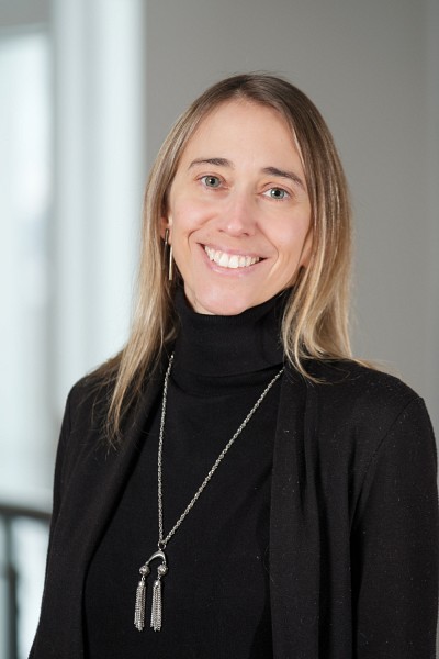 La&nbsp;professeure et psychologue humaniste Anne Brault-Labb&eacute; m&egrave;ne des recherches sur la psychologie du deuil.