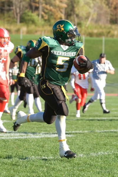 Pascal Fils a amassé pas moins de 279 verges au sol face aux Stingers de Concordia.