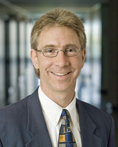 Louis Vaillancourt, professeur titulaire &agrave; la Facult&eacute; des sciences de l'activit&eacute; physique, enseignera le cours ERC305.