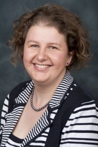 Shirley Fortier, charg&eacute;e de cours &agrave; forfait au D&eacute;partement des lettres et communications et responsable du baccalaur&eacute;at en traduction professionnelle.